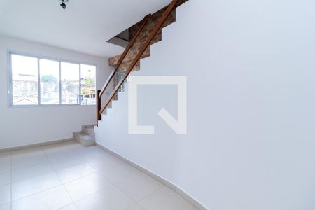 Sala de Estar de casa para alugar com 1 quarto, 75m² em Casa Verde Alta, São Paulo
