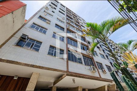 Apartamento à venda com 101m², 3 quartos e sem vaga Apartamento à venda com 101m², 3 quartos e sem vagaFachada