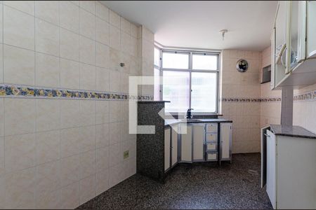 Apartamento à venda com 101m², 3 quartos e sem vaga Apartamento à venda com 101m², 3 quartos e sem vagaCozinha