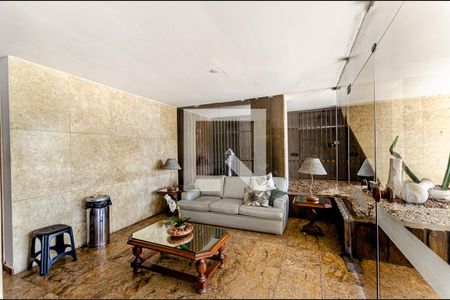 Apartamento à venda com 101m², 3 quartos e sem vaga Apartamento à venda com 101m², 3 quartos e sem vagaHall de entrada