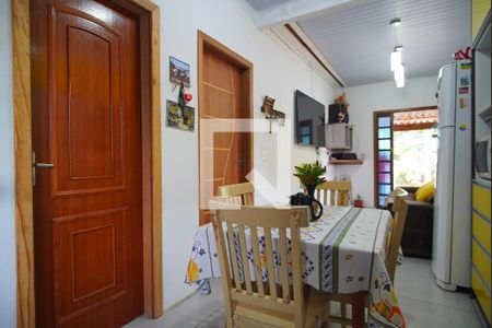 Cozinha  de casa à venda com 1 quarto, 55m² em Protásio Alves, Porto Alegre