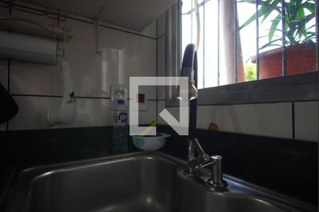 Cozinha  de casa à venda com 1 quarto, 55m² em Protásio Alves, Porto Alegre