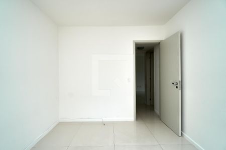 Apartamento à venda com 74m², 2 quartos e 2 vagasQuarto 2