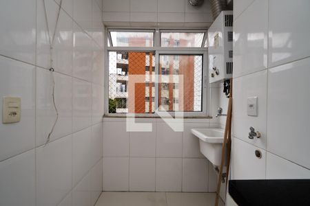 Apartamento à venda com 74m², 2 quartos e 2 vagasÁrea de Serviço