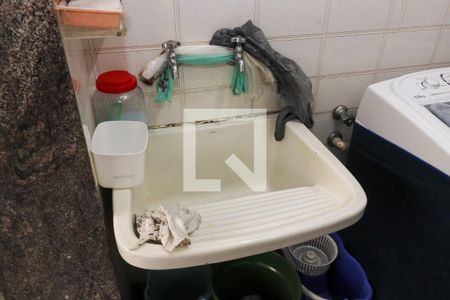 Casa à venda com 332m², 3 quartos e 4 vagasLavanderia