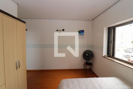 Casa à venda com 332m², 3 quartos e 4 vagasQuarto 2 - Suíte