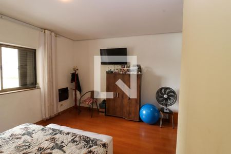 Casa à venda com 332m², 3 quartos e 4 vagasQuarto 3 - Suíte