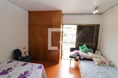 Casa à venda com 332m², 3 quartos e 4 vagasQuarto Suíte