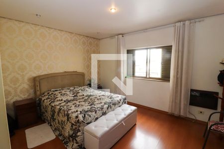 Casa à venda com 332m², 3 quartos e 4 vagasQuarto 3 - Suíte