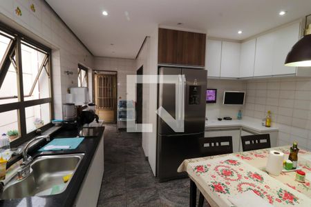 Casa à venda com 332m², 3 quartos e 4 vagasCozinha