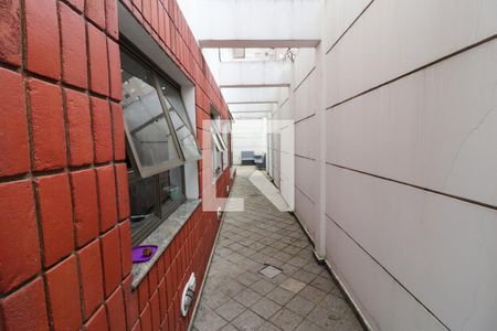 Casa à venda com 332m², 3 quartos e 4 vagasCorredor