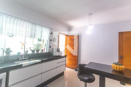 Casa à venda com 167m², 3 quartos e 4 vagas Casa à venda com 167m², 3 quartos e 4 vagasCozinha