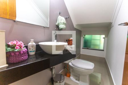 Casa à venda com 167m², 3 quartos e 4 vagas Casa à venda com 167m², 3 quartos e 4 vagasLavabo