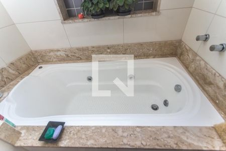 Casa à venda com 167m², 3 quartos e 4 vagas Casa à venda com 167m², 3 quartos e 4 vagasBanheiro suíte 3