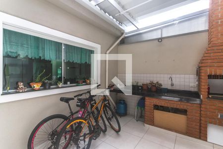 Casa à venda com 167m², 3 quartos e 4 vagas Casa à venda com 167m², 3 quartos e 4 vagasÁrea de serviço e churrasqueira