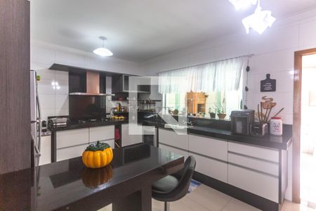 Casa à venda com 167m², 3 quartos e 4 vagas Casa à venda com 167m², 3 quartos e 4 vagasCozinha