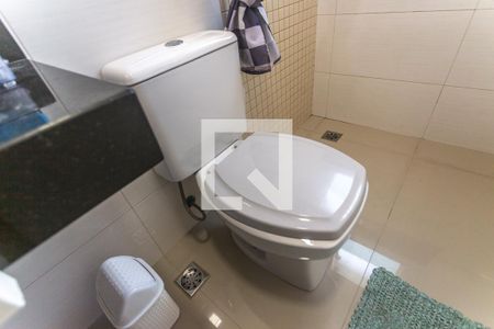 Casa à venda com 167m², 3 quartos e 4 vagas Casa à venda com 167m², 3 quartos e 4 vagasBanheiro suíte 2