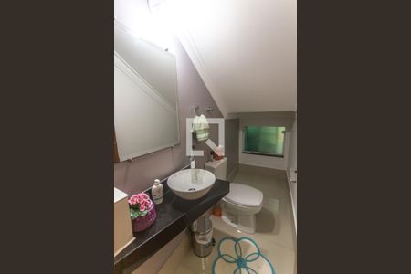 Casa à venda com 167m², 3 quartos e 4 vagas Casa à venda com 167m², 3 quartos e 4 vagasLavabo