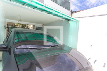 Casa à venda com 167m², 3 quartos e 4 vagas Casa à venda com 167m², 3 quartos e 4 vagasGaragem