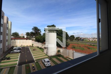 Vista da Sala de apartamento para alugar com 2 quartos, 45m² em Panorama, Uberlândia