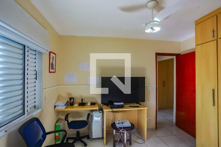 Casa à venda com 305m², 3 quartos e 6 vagas Casa à venda com 305m², 3 quartos e 6 vagasQuarto 2