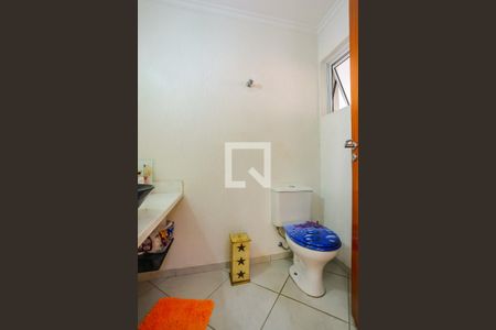 Casa à venda com 305m², 3 quartos e 6 vagas Casa à venda com 305m², 3 quartos e 6 vagasLavabo