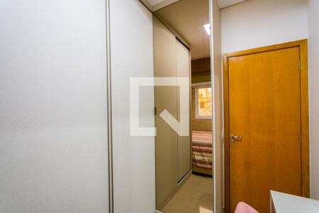 Apartamento à venda com 180m², 3 quartos e 3 vagas Apartamento à venda com 180m², 3 quartos e 3 vagasQuarto 3