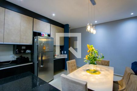 Apartamento à venda com 180m², 3 quartos e 3 vagas Apartamento à venda com 180m², 3 quartos e 3 vagasSala