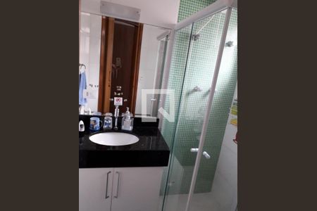 Casa à venda com 115m², 2 quartos e 3 vagas