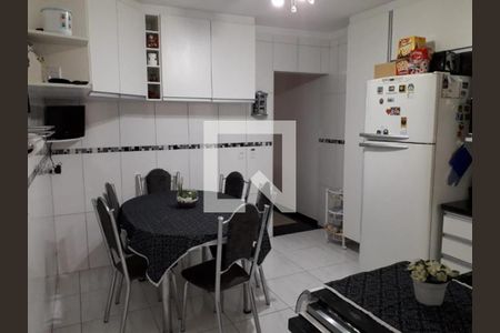 Casa à venda com 115m², 2 quartos e 3 vagas