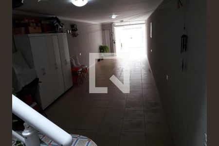 Casa à venda com 115m², 2 quartos e 3 vagas