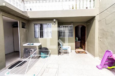 Casa à venda com 250m², 4 quartos e 3 vagasQuintal 