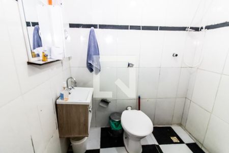 Casa à venda com 250m², 4 quartos e 3 vagasBanheiro - Casa 2