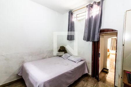 Casa à venda com 250m², 4 quartos e 3 vagasQuarto 1 - Casa 2