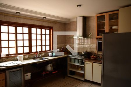 Casa de condomínio para alugar com 379m², 4 quartos e 4 vagasCozinha