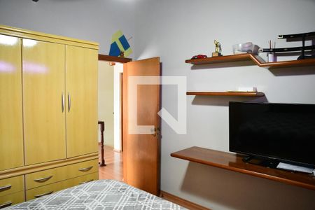 Casa de condomínio para alugar com 379m², 4 quartos e 4 vagasQuarto 3 