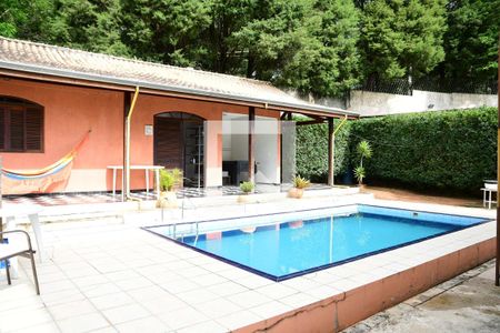 Casa de condomínio para alugar com 379m², 4 quartos e 4 vagasQuintal