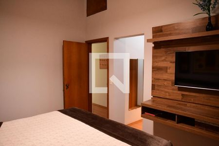 Casa de condomínio para alugar com 379m², 4 quartos e 4 vagasSuíte