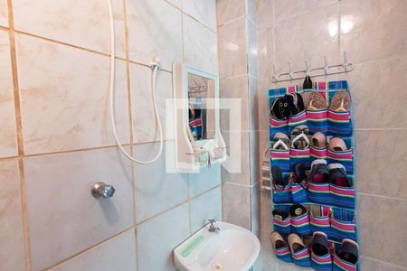 Casa à venda com 240m², 3 quartos e 2 vagasBanheiro