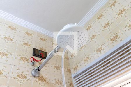 Casa à venda com 240m², 3 quartos e 2 vagasChuveiro