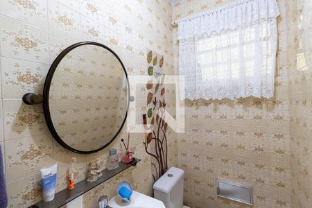 Casa à venda com 240m², 3 quartos e 2 vagasLavabo