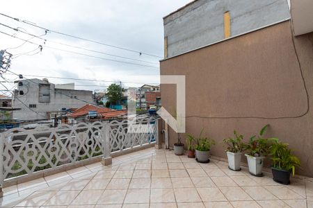 Casa à venda com 240m², 3 quartos e 2 vagasVaranda