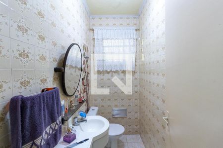 Casa à venda com 240m², 3 quartos e 2 vagasLavabo