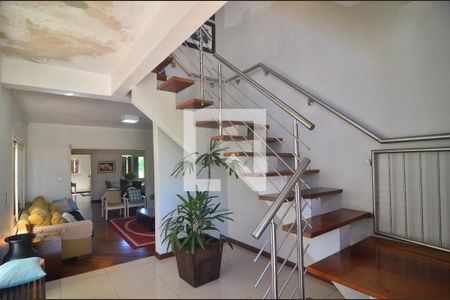 Hall de entrada de casa à venda com 5 quartos, 400m² em Igara, Canoas