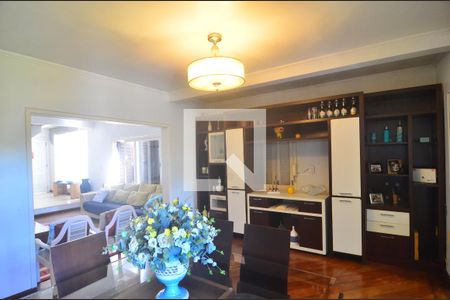 Sala de jantar de casa à venda com 5 quartos, 400m² em Igara, Canoas