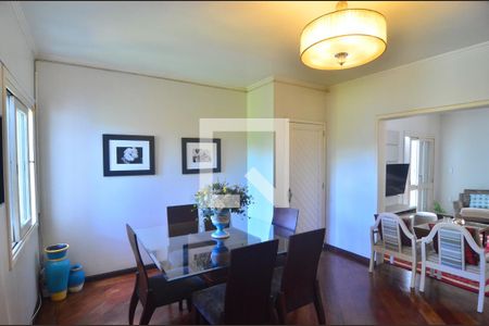 Sala de jantar de casa à venda com 5 quartos, 400m² em Igara, Canoas