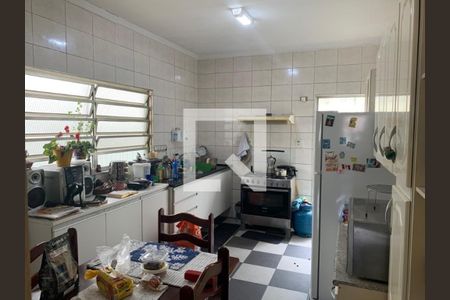 Casa à venda com 216m², 3 quartos e 2 vagas