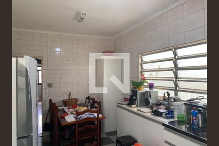 Casa à venda com 216m², 3 quartos e 2 vagas