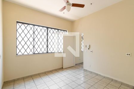 Casa à venda com 3 quartos, 293m² em Jardim das Bandeiras, São Paulo