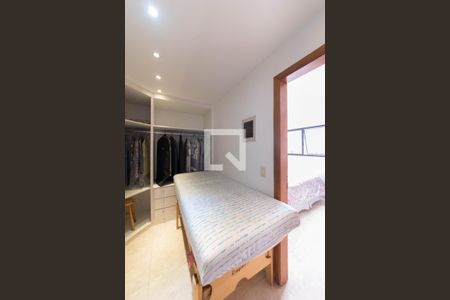 Apartamento para alugar com 210m², 4 quartos e 2 vagas Apartamento para alugar com 210m², 4 quartos e 2 vagasCloset da suíte 2